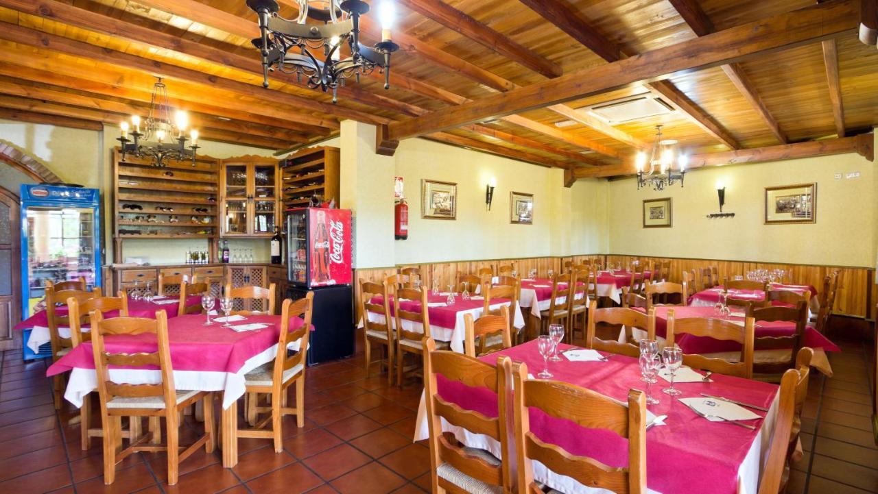 LABELLA Hostal Restaurante La Calahorra Exterior foto